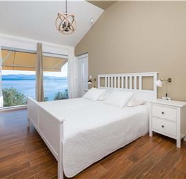 2 bedroom villa with pool and sea views in Bol, Brač Island, sleeps 4